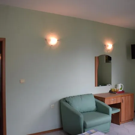 Sunny House Πανσιόν 2*