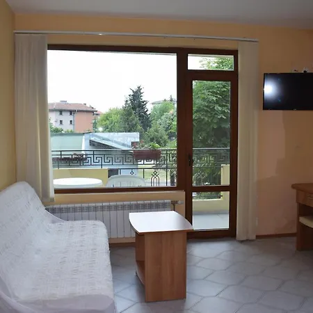 Sunny House Tsarevo
