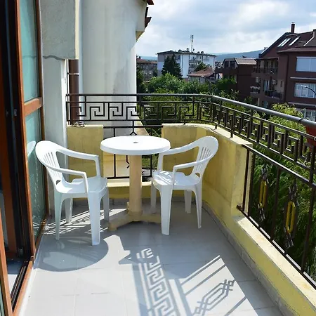 Sunny House Carevo