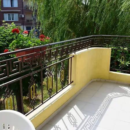 Sunny House