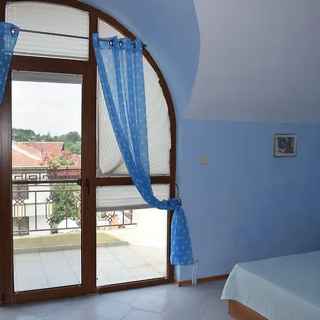Sunny House 2*