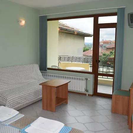 Sunny House Gasthof 2*
